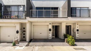 Room, 1 Bedroom | Exterior - Room-escape to our Serene Ensuite With q (Adelaide)