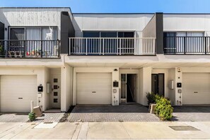 Room, 1 Bedroom | Exterior - Room-escape to our Serene Ensuite With q (Adelaide)