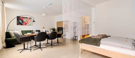 2 bedrooms, iron/ironing board, WiFi, bed sheets