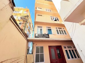 Front of property - Hotel Tashi Yang Gangtok by Baizus (Gangtok)