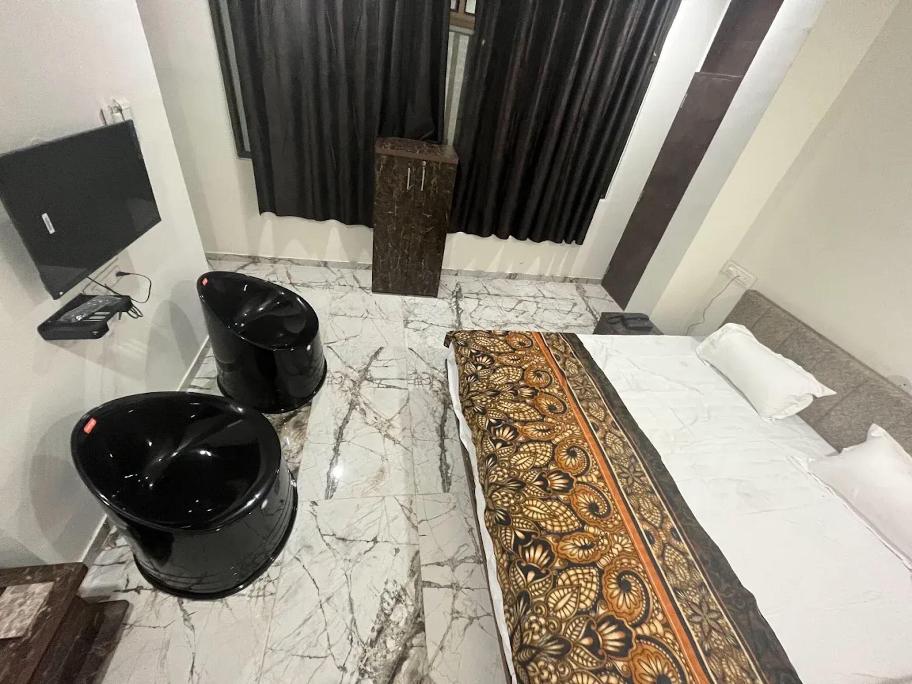 Deluxe Double Room | Free WiFi