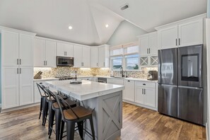 Fridge, microwave, oven, dishwasher - OS619- Oceanside Beauty with 6 Bedrooms, Private Pool & Hot Tub, Dog Friendly (COROLLA)