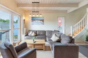 House | Living room - Skandinavisches Reihenhaus in Dagbuell mit Sauna (Dagebuell)