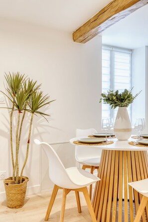 Dining - Le Cocon de l'Arche Normand - Near ROUEN (Pont-de-l'Arche)