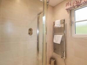 Cottage | Bathroom | Shower - 6 Carn Dearg (Aviemore)