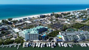 Marina - 🐬Waterpark and Restaurants Onsite🍹Harbourside 3313🌞Quick, Easy Walk to Beach (Indian Rocks Beach)