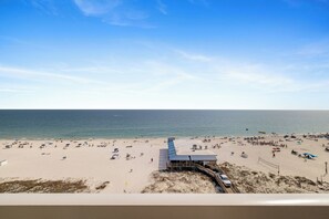 On the beach - Boardwalk 886 by Liquid Life (Gulf Shores)