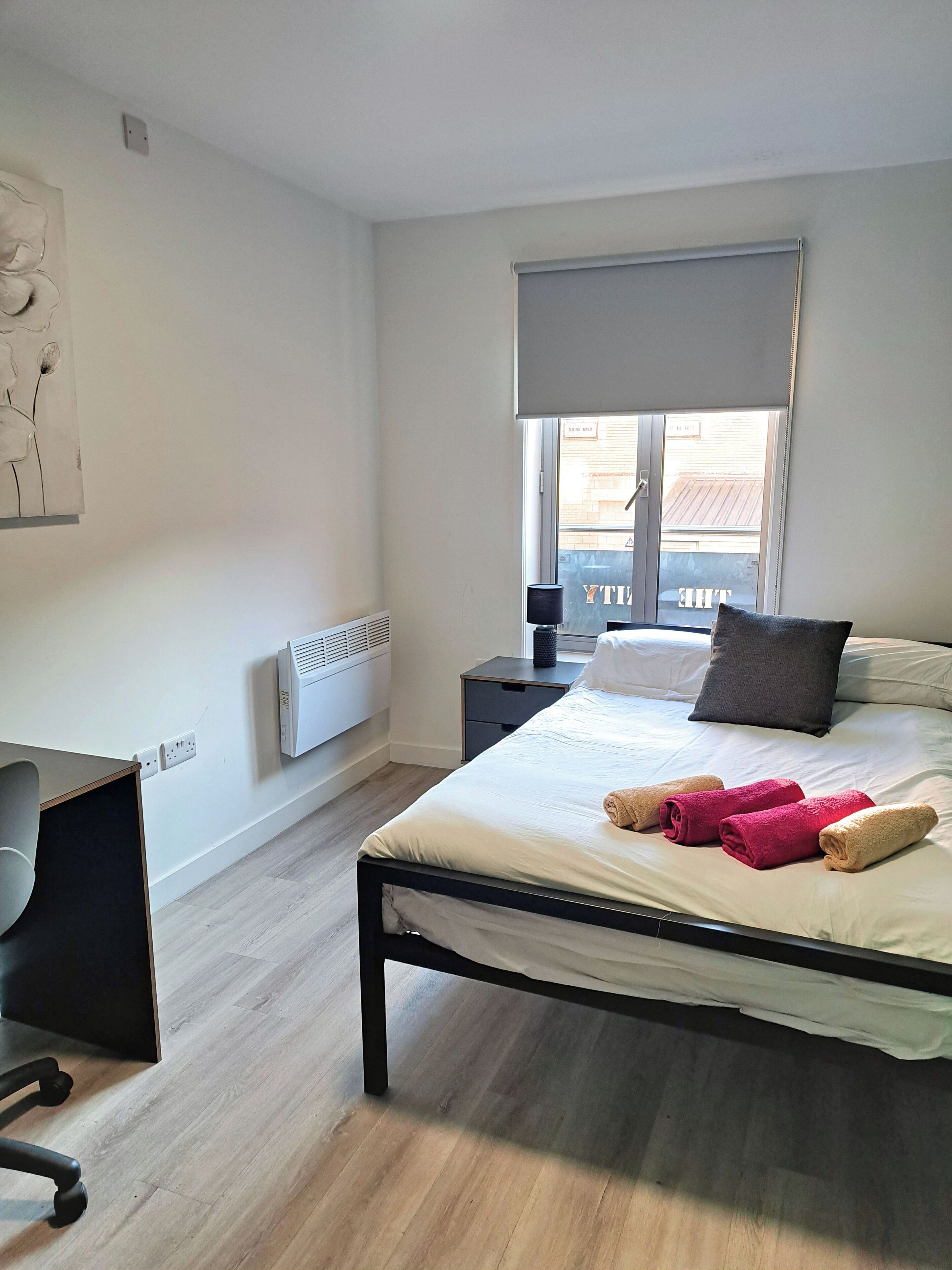 Basic Apartment | Desk, laptop workspace, iron/ironing board, free WiFi