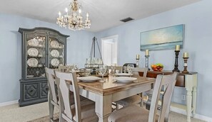 Dining - Waterfront Cape Coral Escape | Pool & Gulf Access (Cape Coral)