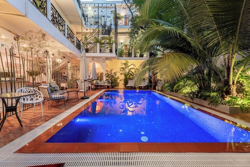 Samaya Boutique & Cuisine