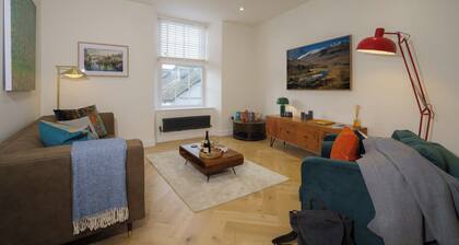 Fell View Residences , Modern Escape by LetMeStay