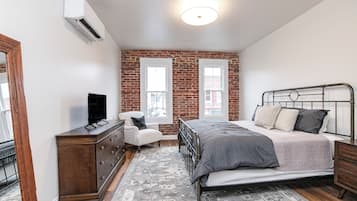 Fer et planche Ă repasser, Wi-Fi, draps fournis