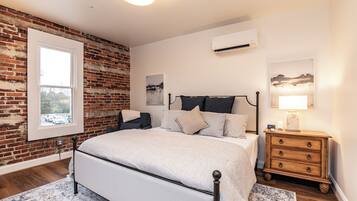 Fer et planche Ă repasser, Wi-Fi, draps fournis