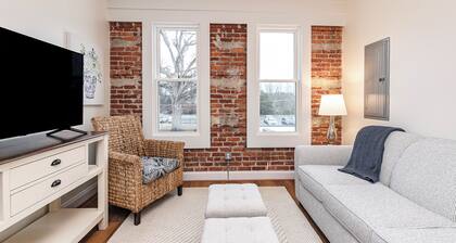 The Harbour - Short Stays on Market