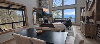 Eagle`s Landing: New! Luxe Pool Cabin w/MTN Views! Hot Tub*Games