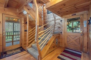 Interior - Peaceful 2BR w/Stream*Hot Tub*Fireplace*Fire Pit (Pigeon Forge)