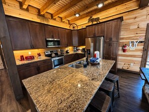 Fridge, microwave, oven, stovetop - Luxe 4BR Pool Cabin*Hot Tub*Firepit*Games*Theater! (Sevierville)
