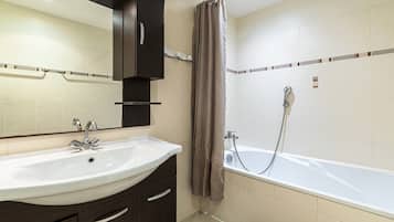 Apartment | Bilik Mandi
