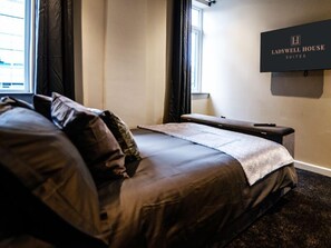 Suite, Private Bathroom | Desk, laptop workspace, blackout drapes, iron/ironing board - Ladywell House (Birmingham)
