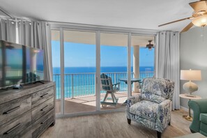 TV - Relax, Unwind & Soak Up the Sun – Direct Beachfront Condo, W/Beach Chair Service (Panama City Beach)