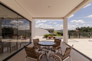 Room - Casa Alto Padr o com Piscina Sauna e Vista (São José dos Campos)
