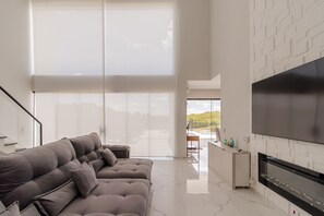 House - Casa Alto Padr o com Piscina Sauna e Vista (São José dos Campos)