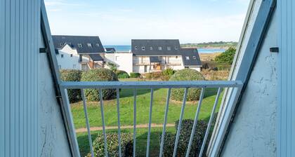 Garden Retreat Near Guidel Beaches