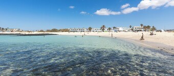 Home2Book Seafront Escape & Terrace, El Cotillo