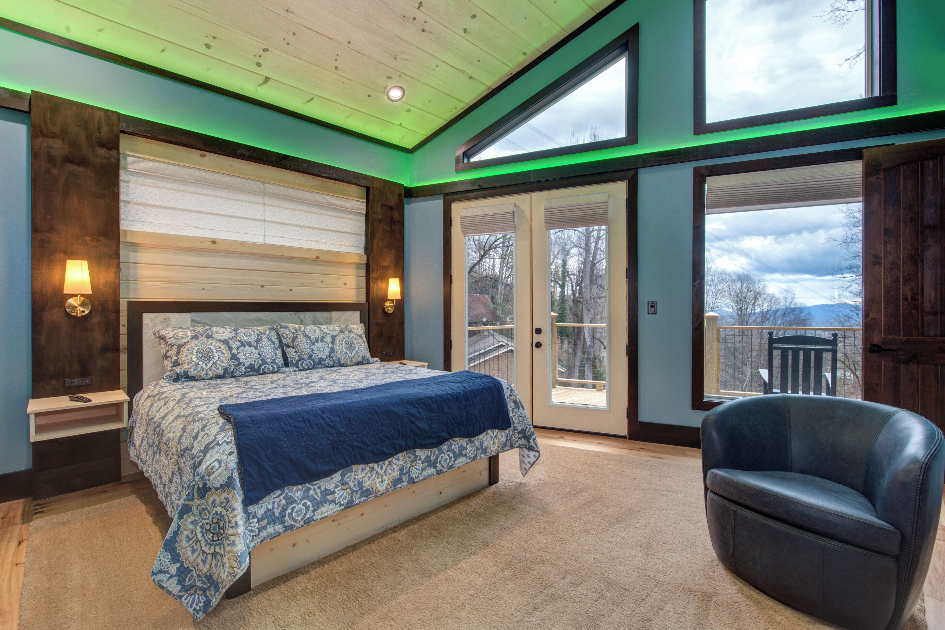 Bügeleisen/Bügelbrett, kostenloses WLAN, Bettwäsche