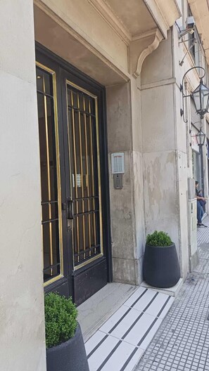 Front of property - Oportunidades en Centro de Buenos Aires (Buenos Aires)