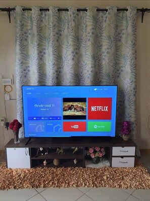 Interior - Enjoy city and lake view in soothing Kampala high class neighborhood (Kampala)