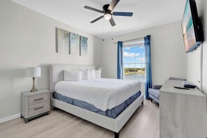 3 bedrooms, iron/ironing board, travel cot, free WiFi - Luxury Lakeview Vacation Condo, Vista Cay-3030 (Orlando)