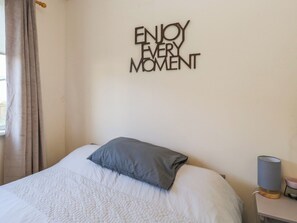 2 bedrooms, individually decorated, individually furnished