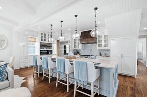 Dining - ⭐Luxury Seaside Home w/ Pool & Spa | Sea La Vie Seaside Main House⭐ (Santa Rosa Beach)