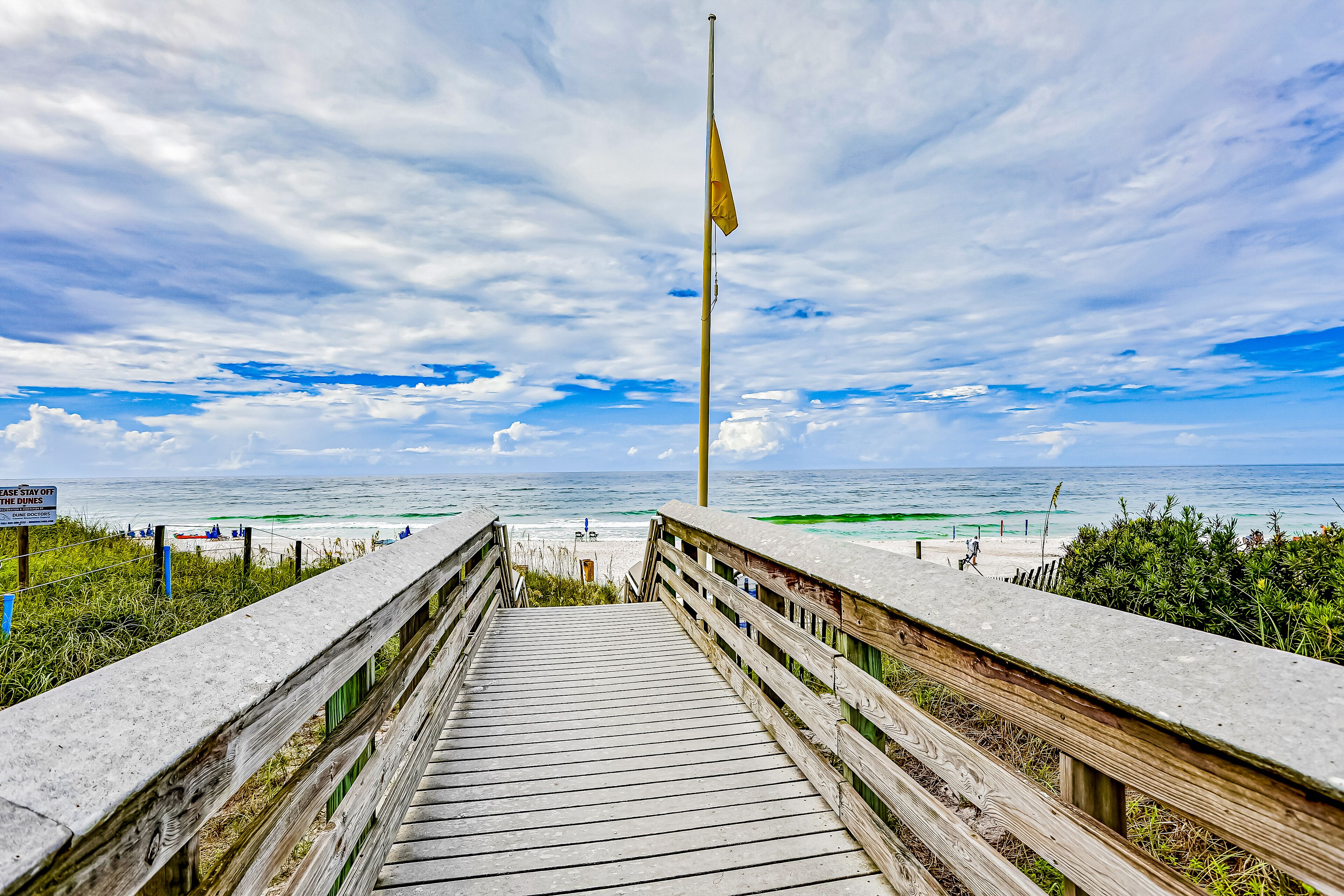 Una spiaggia nelle vicinanze