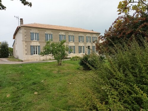 Appartement cosy à l'étage à la campagne - parking privé