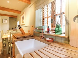 Interior - The Hayloft - Beautiful Barn Stay (Ashford)
