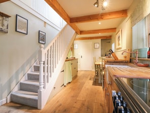 Interior - The Hayloft - Beautiful Barn Stay (Ashford)