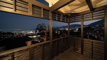 Vila conforto, vista para a baía | Terraço/pátio