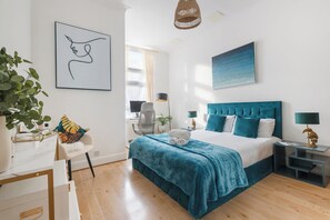 2 bedrooms, iron/ironing board, WiFi, bed sheets - Entire Chic Apartment in Hyde Park (London)