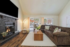 TV, video games, foosball, stereo - Timberline Social House | Game Room | Fire Pit (Tobyhanna)