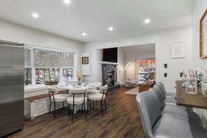 Dining - Timberline Social House | Game Room | Fire Pit (Tobyhanna)
