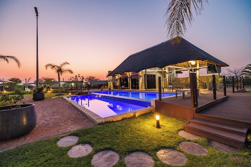 Shumbalala Game Lodge Botswana