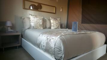 Basic Tent | Premium bedding, down duvets, iron/ironing board, free WiFi