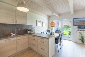 Hus | Eget kjøkken | Høy barnestol