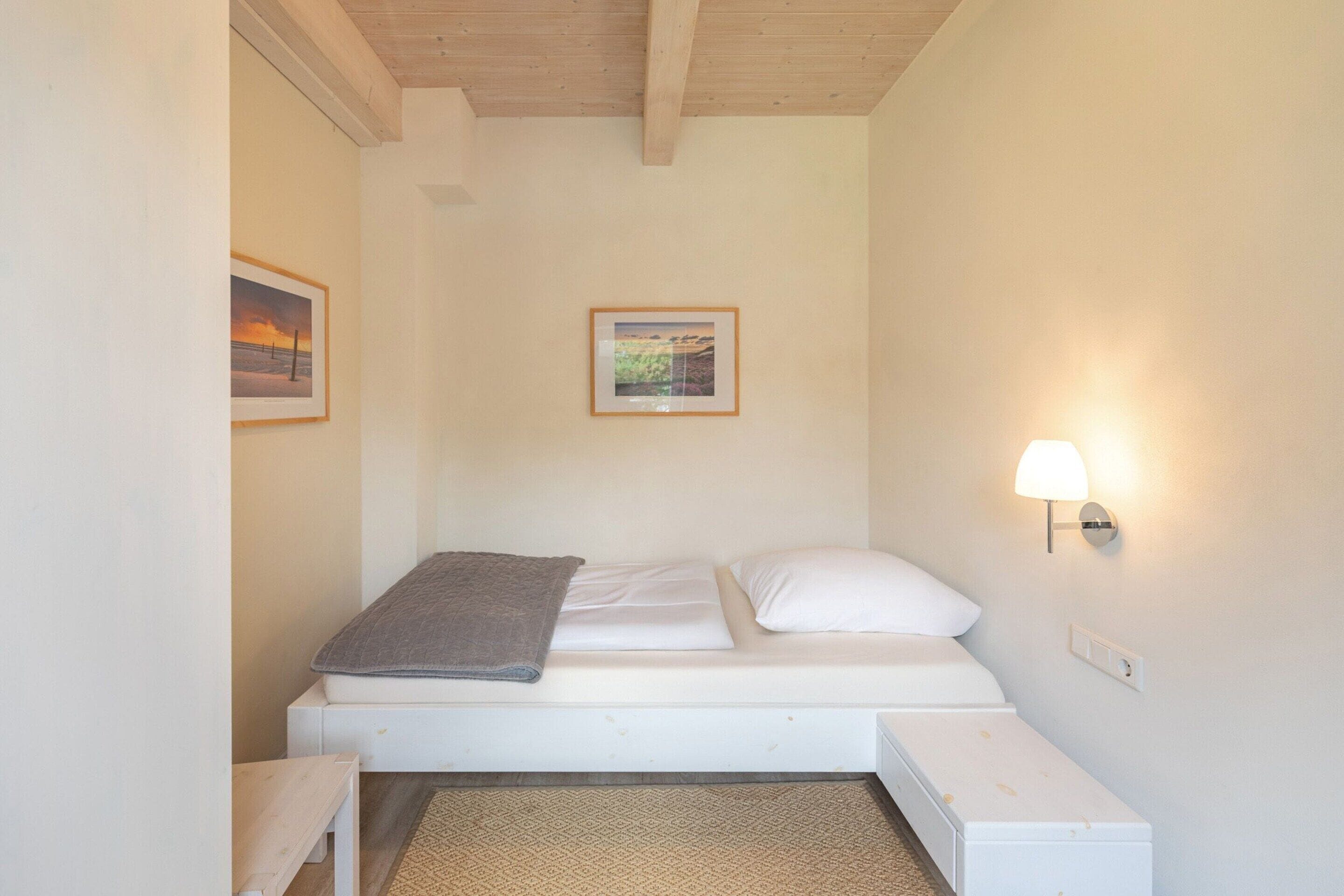 House | 3 bedrooms, individually furnished, iron/ironing board