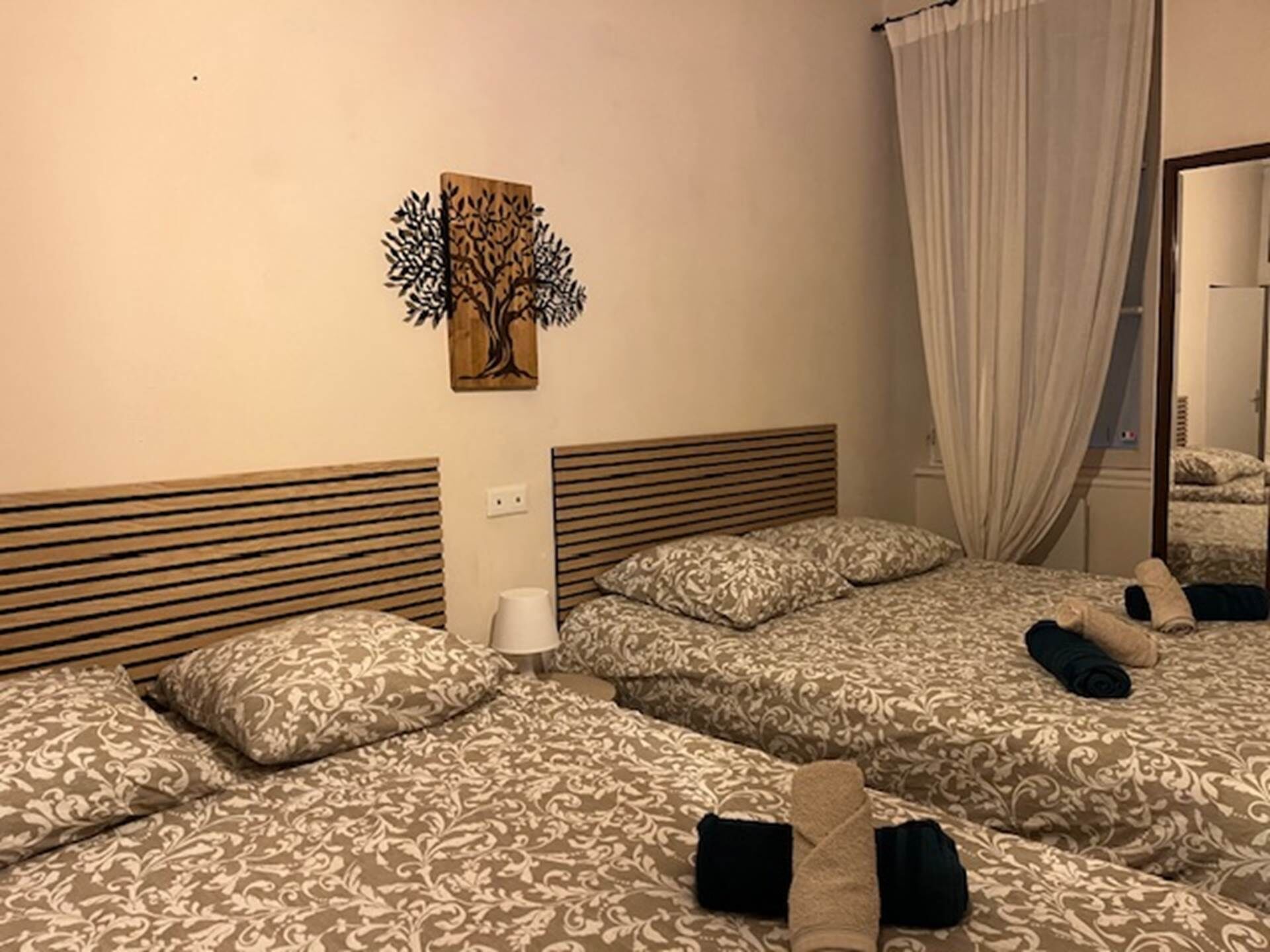 1 chambre, fer et planche à repasser, Wi-Fi gratuit