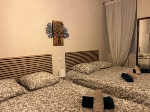 1 bedroom, iron/ironing board, free WiFi