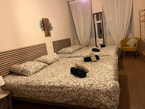 1 bedroom, iron/ironing board, free WiFi
