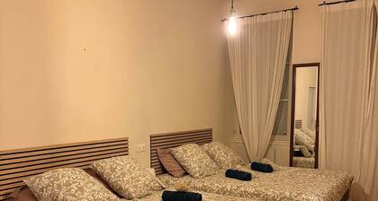 THE FAMILY ROOM
